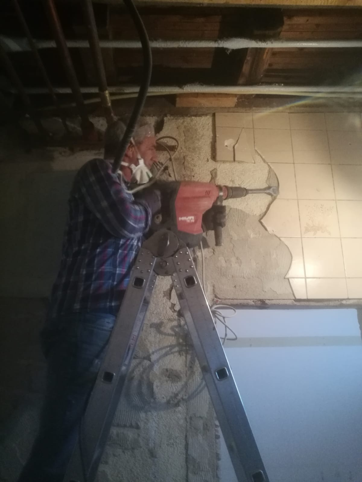 2190589D 0B45 4A04 BFCA 75A64A1ED6F4