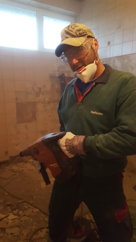 DEEFD886 B6B4 44EF 9BBE FB214766D6E9